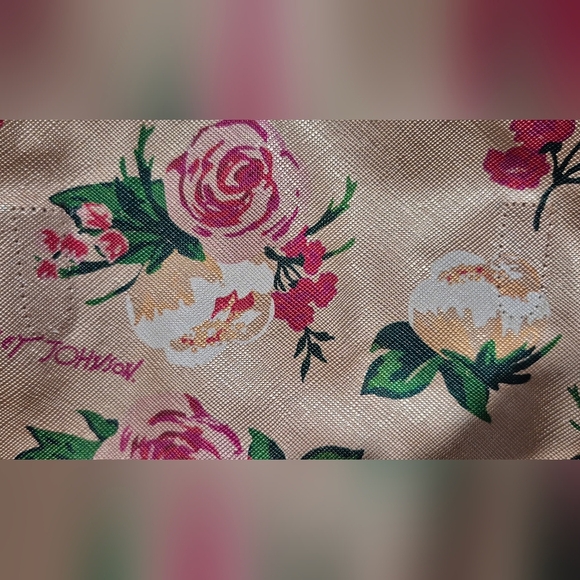 Betsy Johnson Floral Bow Accent Women's Bag - Picture 3 of 9